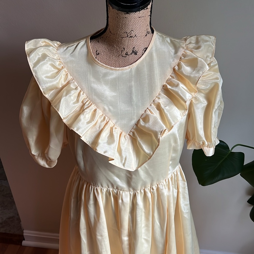 Batsheva Yellow Satin Ruffled Puff-Sleeve Dress - Picture 7 of 16
